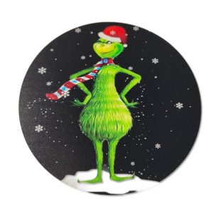 Sunyin mosolygó grincs mikulás sapkában kör fatábla festett 13 cm 1 db, grincses fatábla, grincses dísz